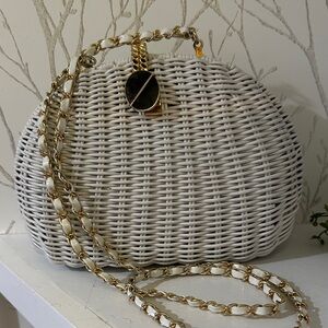 La Regale White Woven Shoulder Bag with Gold Chain